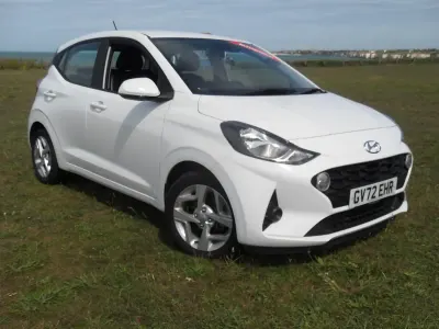Used Hyundai i10 SE 67 HP (49 kW) 2022 White Hatchback