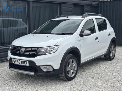 Używany Dacia Sandero Comfort 90 KM (66 kW) 2020 Biały Hatchback