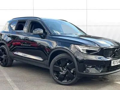 Used Volvo XC40 Plus 197 HP (144 kW) 2025 Black SUV