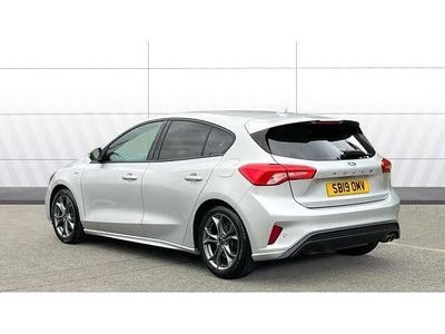 Used Ford Focus ST-Line 125 HP (91 kW) 2019 Silver Hatchback