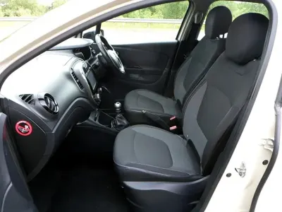 Used Renault Captur Dynamique 2016 White SUV