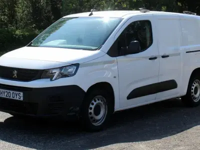 Second-hand Peugeot Partner S 131 CP (96 kW) 2020 Alb Monovolum