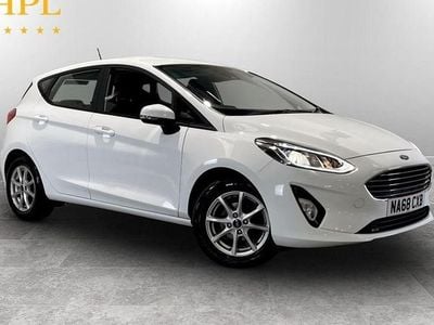 Used Ford Fiesta Zetec 85 HP (62 kW) 2018 White Hatchback