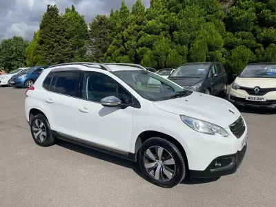 Used Peugeot 2008 Allure 100 HP (73 kW) 2016 White SUV