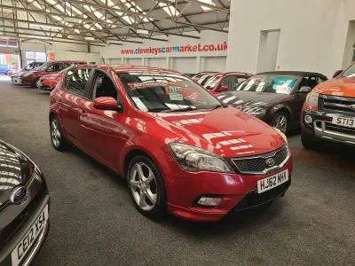 Used Kia Ceed 2012 Red Hatchback
