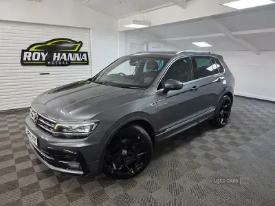 Usado VW Tiguan R-line 150 CV (110 kW) 2020 Gris SUV