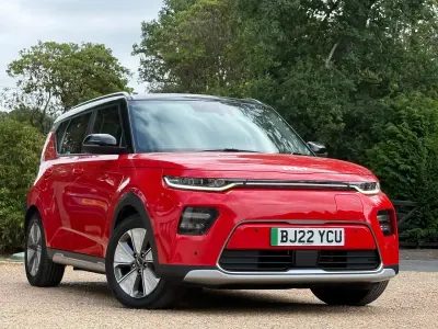 Used Kia Soul EV 150 kW (204 HP) 2022 Inferno red SUV