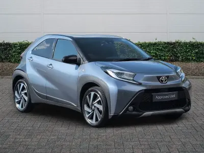 Used Toyota Aygo X 72 HP (52 kW) 2024 Grey SUV