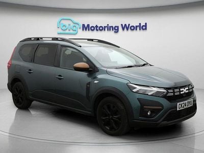 Green Used 2024 Dacia Jogger Extreme MPV | £15,225 (Fair price)