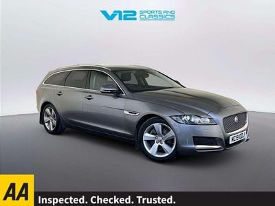 Used Jaguar XF Portfolio 180 HP (132 kW) 2019 Grey Estate