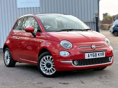 Używany Fiat 500 Lounge 69 KM (50 kW) 2018 Czerwony Hatchback