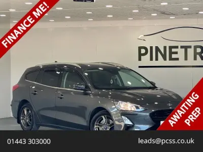 Używany Ford Focus Zetec 95 KM (69 kW) 2019 Szary Kombi
