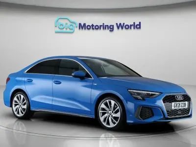 Używany Audi A3 S-Line 110 KM (80 kW) 2021 Niebieski Sedan/Limuzyna