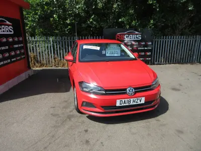 Used VW Polo SE 95 HP (69 kW) 2018 Red Hatchback