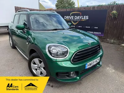Used Mini Cooper Classic 2019 Green Hatchback