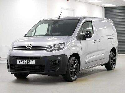 Used Citroën Berlingo 130 HP (95 kW) 2022 Grey MPV