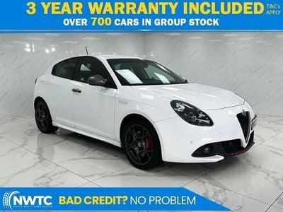 Used Alfa Romeo Giulietta Edizione Speciale 150 HP (110 kW) 2016 White Hatchback