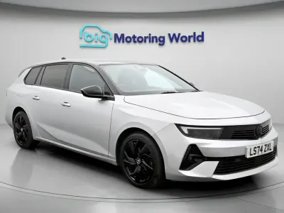 Usado Vauxhall Astra S 129 CV (94 kW) 2024 Gris Familiar