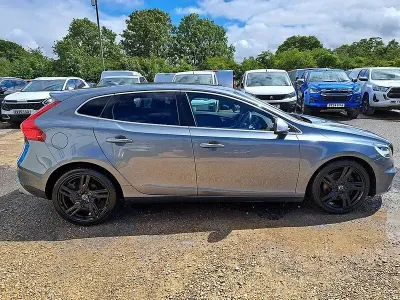 Used Volvo V40 R-Design 152 HP (111 kW) 2019 Osmium grey Hatchback