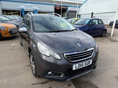 Usado Peugeot 2008 S 120 HP (88 kW) 2015 Cinzento SUV