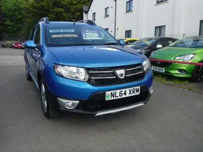 Begagnad Dacia Sandero Lauréate 2014 Blå Halvkombi
