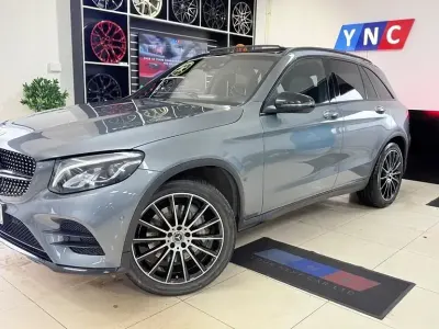 Usado Mercedes GLC250 AMG line 204 HP (150 kW) 2019 Cinzento Carrinha