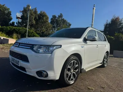 Begagnad Mitsubishi Outlander P-HEV