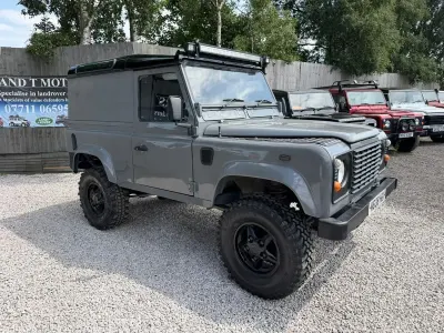 Used Land Rover Defender 120 HP (88 kW) 2000 Blue