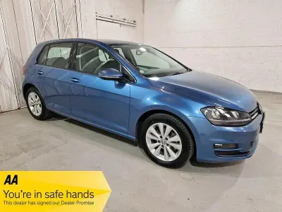Used VW Golf VII 105 HP (77 kW) 2013 Blue Hatchback
