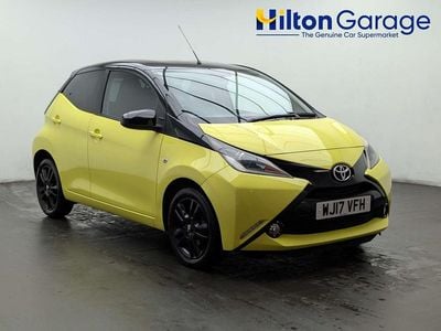 Used Toyota Aygo X-cite 69 HP (50 kW) 2016 Yellow Hatchback