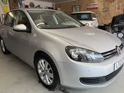 Begagnad VW Golf VII Match 2012 Silver Halvkombi