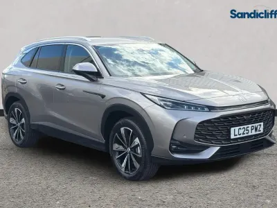 Used MG HS Trophy 170 HP (125 kW) 2024 Metallic  cosmic silver SUV