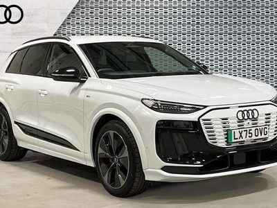 Begagnad Audi Q6 e-tron Advanced 285 kW (388 HK) 2025 Vit SUV