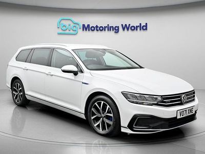 Used VW Passat GTE 215 HP (158 kW) 2021 White Estate