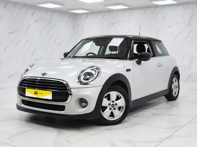 Used Mini Cooper Classic 136 HP (100 kW) 2019 Silver Hatchback
