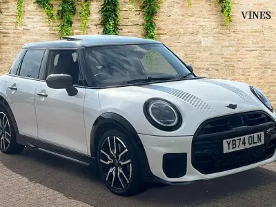 Used Mini Cooper Sport 204 HP (150 kW) 2024 White Hatchback