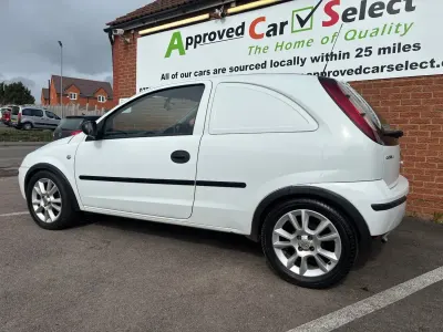 Second-hand Vauxhall Corsa 2006 Alb Hatchback