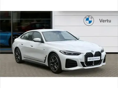 Begagnad BMW 420 M Sport 180 HK (132 kW) 2023 Vit Sportkupé