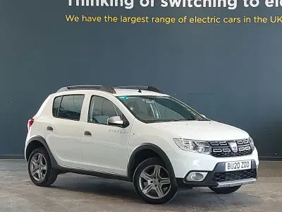 Used Dacia Sandero Comfort 90 HP (66 kW) 2020 White Hatchback