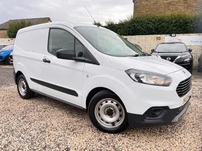 Usado Ford Transit S 100 HP (73 kW) 2022 Branco Van
