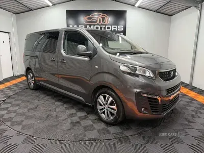 Używany Peugeot Traveller Allure 2019 Szary Minivan