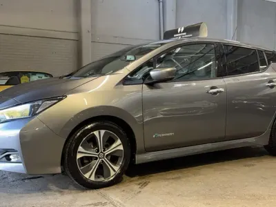 Gebraucht Nissan Leaf N-Connecta 39 kW (54 PS) 2018 Grau Kleinwagen