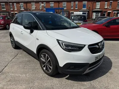 Used Vauxhall Crossland X Elite 83 HP (61 kW) 2020 White SUV