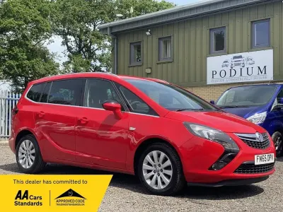 Second-hand Vauxhall Zafira 140 CP (102 kW) 2015 Roșu Monovolum