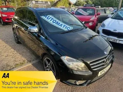 Begagnad Mercedes B180