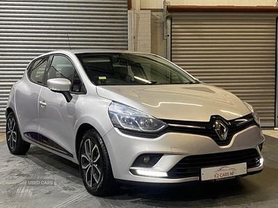 Used Renault Clio V Play 90 HP (66 kW) 2025 Grey