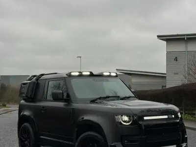 Used Land Rover Defender HSE Dynamic 350 HP (257 kW) 2025 Black SUV