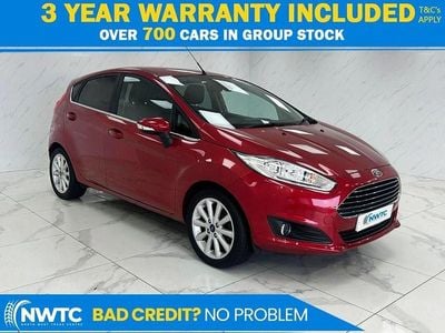 Used Ford Fiesta Titanium 105 HP (77 kW) 2016 Red Hatchback