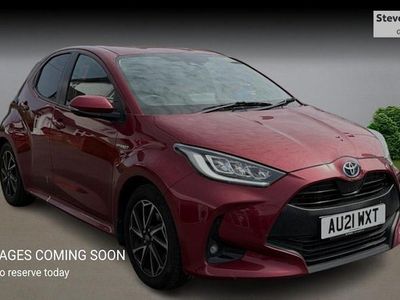 Begagnad Toyota Yaris Hybrid Design 116 HK (85 kW) 2026 Halvkombi