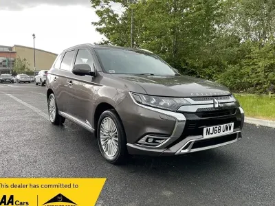 Używany Mitsubishi Outlander P-HEV 2018